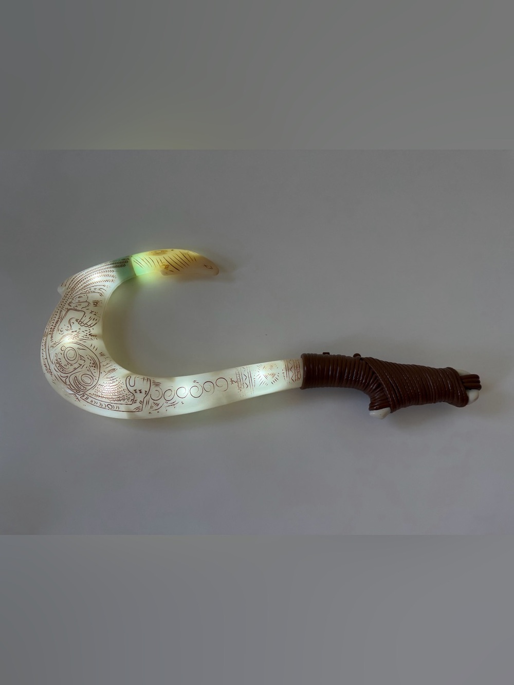 Moana Maui's Magical Fish Hook Disney Big 20” Movie Toy Lights Cosplay